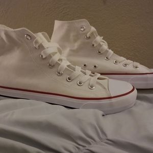 NWOT Hi Top Fashion Sneakers